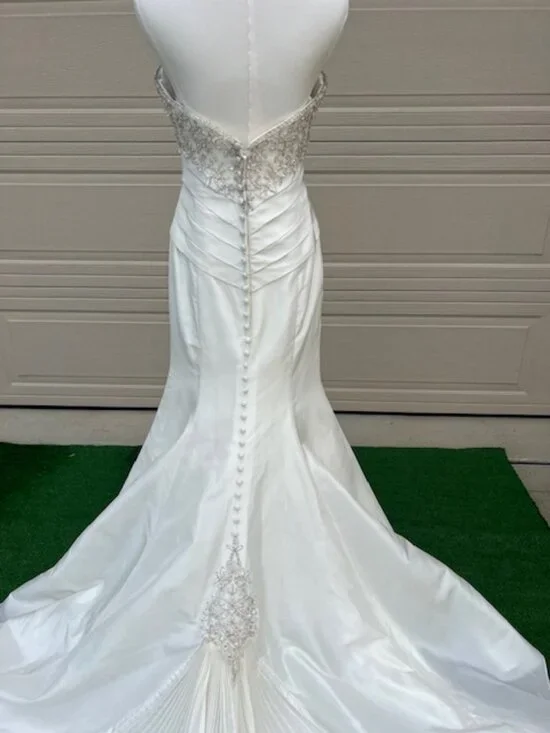 NWT Exclusive Bridal Ivory Taffeta Strapless Gown – Size 8 - Picture 12 of 16